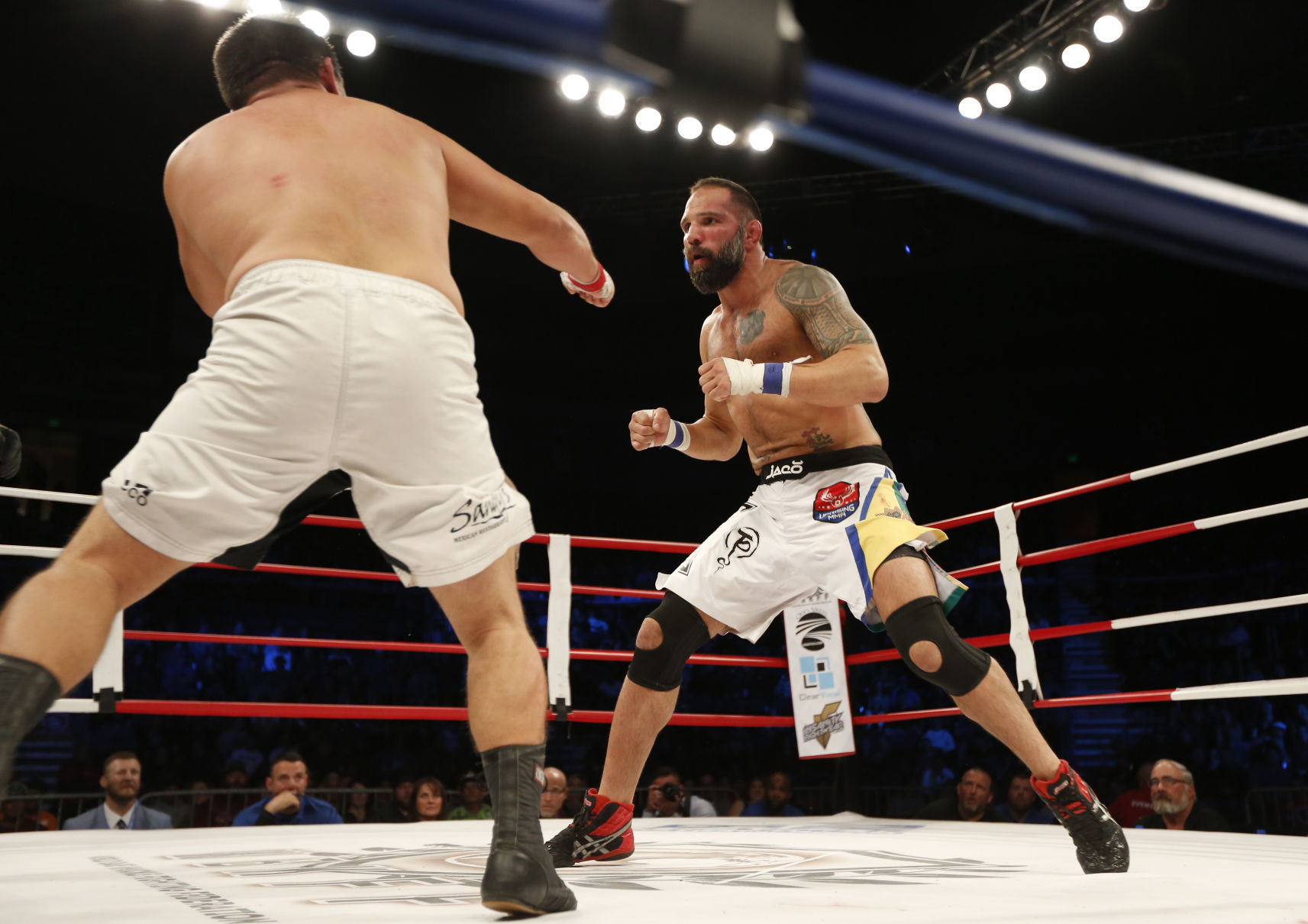 Bare-knuckle fighting